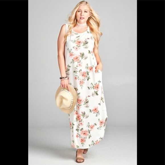 ODDY Dresses & Skirts - Plus Size Maxi Floral Dress